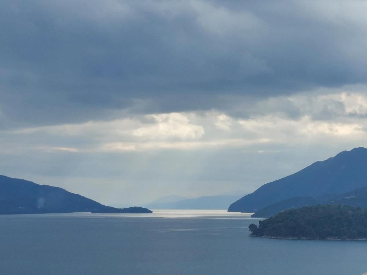 Lefkada Unique Sea View Apartment Nydri  Eksteriør billede